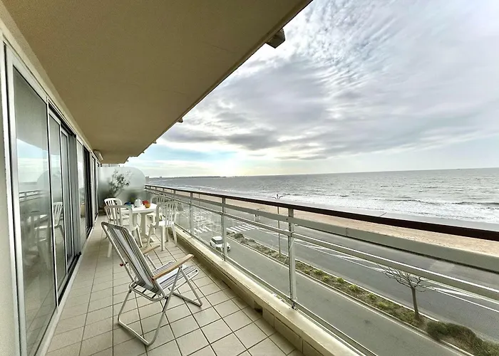 Spacieux Avec Terrasse Face - 2 Pieces, 4 Couchages A - Fr-1-245-80